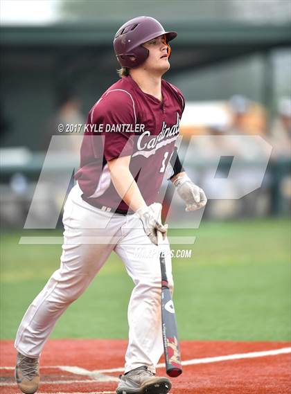 Thumbnail 3 in Abbott vs. Savoy (UIL 1A Regional Semifinal) photogallery.