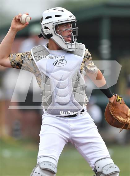 Thumbnail 2 in Abbott vs. Savoy (UIL 1A Regional Semifinal) photogallery.