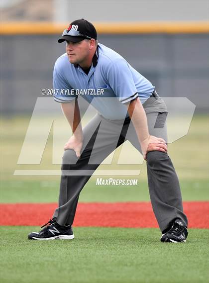 Thumbnail 2 in Abbott vs. Savoy (UIL 1A Regional Semifinal) photogallery.