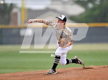 Thumbnail 3 in Abbott vs. Savoy (UIL 1A Regional Semifinal) photogallery.