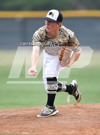 Thumbnail 1 in Abbott vs. Savoy (UIL 1A Regional Semifinal) photogallery.