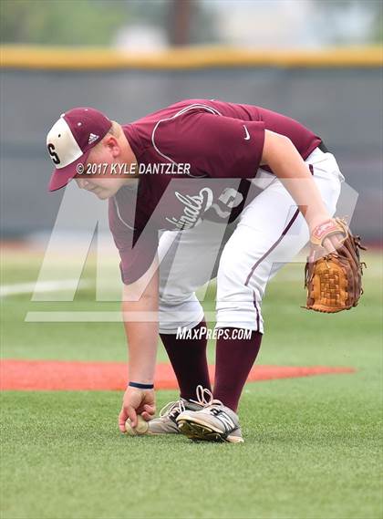 Thumbnail 1 in Abbott vs. Savoy (UIL 1A Regional Semifinal) photogallery.
