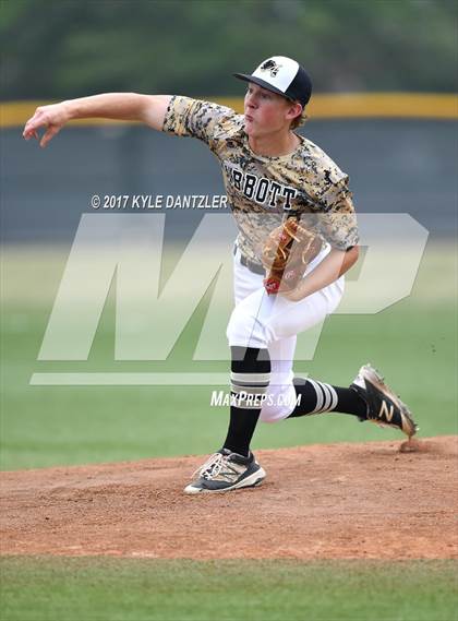 Thumbnail 3 in Abbott vs. Savoy (UIL 1A Regional Semifinal) photogallery.
