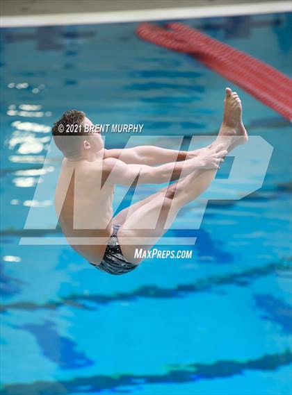 Thumbnail 2 in CHSAA 4A Boys Diving - State Championship photogallery.