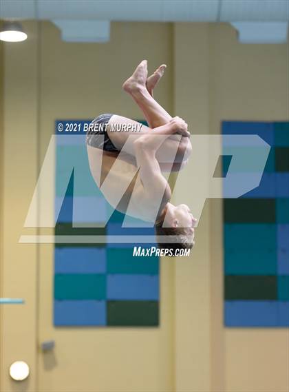 Thumbnail 2 in CHSAA 4A Boys Diving - State Championship photogallery.