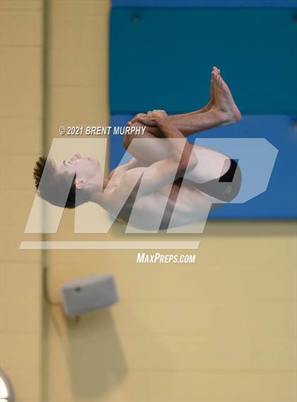 Thumbnail 3 in CHSAA 4A Boys Diving - State Championship photogallery.