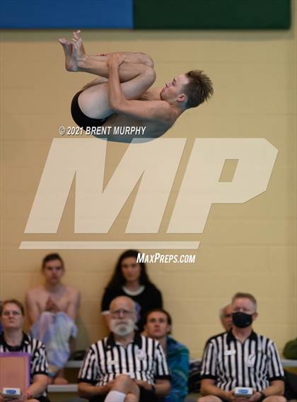 Thumbnail 2 in CHSAA 4A Boys Diving - State Championship photogallery.