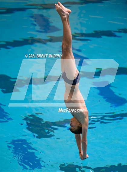 Thumbnail 1 in CHSAA 4A Boys Diving - State Championship photogallery.