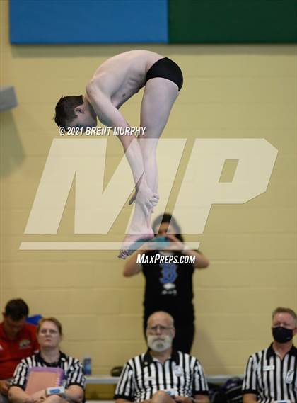 Thumbnail 2 in CHSAA 4A Boys Diving - State Championship photogallery.