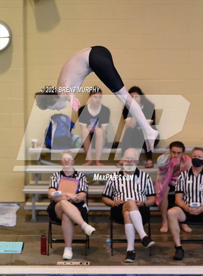 Thumbnail 3 in CHSAA 4A Boys Diving - State Championship photogallery.