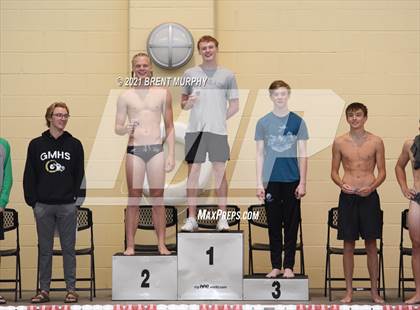 Thumbnail 2 in CHSAA 4A Boys Diving - State Championship photogallery.