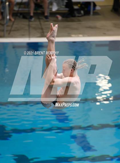 Thumbnail 3 in CHSAA 4A Boys Diving - State Championship photogallery.
