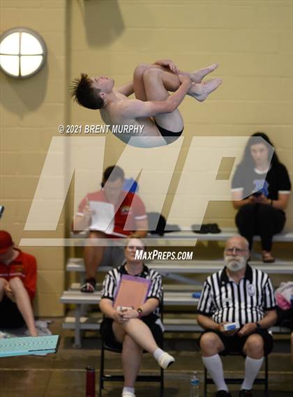 Thumbnail 2 in CHSAA 4A Boys Diving - State Championship photogallery.