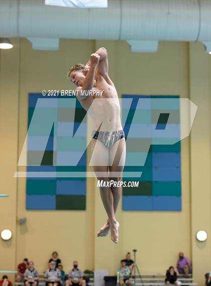 Thumbnail 2 in CHSAA 4A Boys Diving - State Championship photogallery.