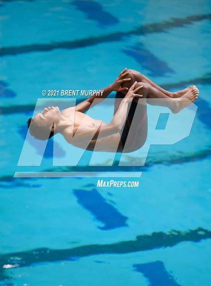 Thumbnail 2 in CHSAA 4A Boys Diving - State Championship photogallery.