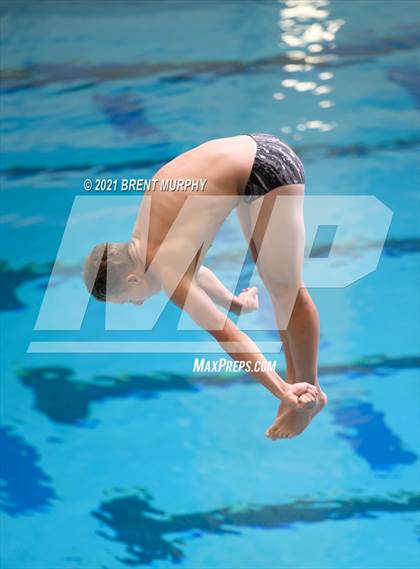 Thumbnail 2 in CHSAA 4A Boys Diving - State Championship photogallery.