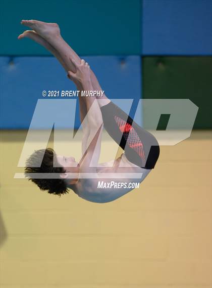 Thumbnail 3 in CHSAA 4A Boys Diving - State Championship photogallery.
