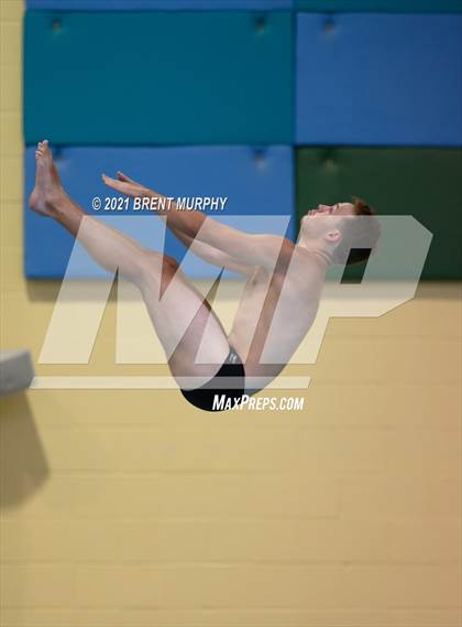 Thumbnail 2 in CHSAA 4A Boys Diving - State Championship photogallery.