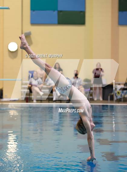Thumbnail 2 in CHSAA 4A Boys Diving - State Championship photogallery.
