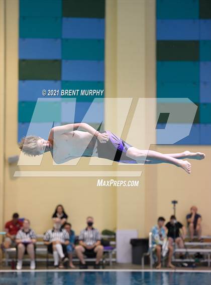 Thumbnail 2 in CHSAA 4A Boys Diving - State Championship photogallery.