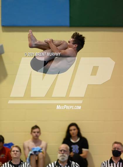 Thumbnail 1 in CHSAA 4A Boys Diving - State Championship photogallery.