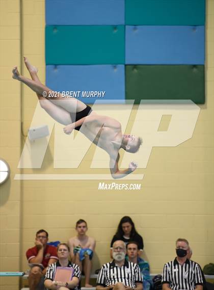 Thumbnail 3 in CHSAA 4A Boys Diving - State Championship photogallery.