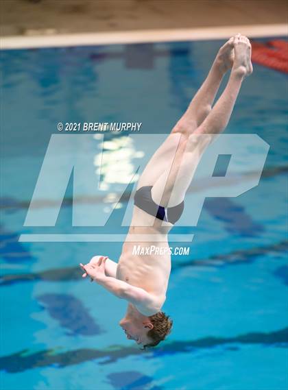 Thumbnail 2 in CHSAA 4A Boys Diving - State Championship photogallery.