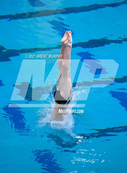 Thumbnail 2 in CHSAA 4A Boys Diving - State Championship photogallery.