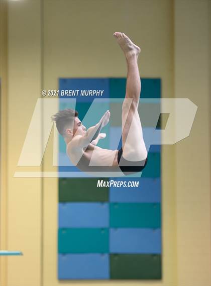 Thumbnail 2 in CHSAA 4A Boys Diving - State Championship photogallery.