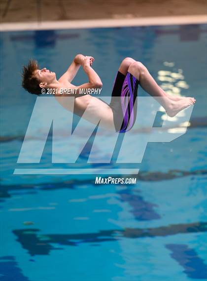 Thumbnail 2 in CHSAA 4A Boys Diving - State Championship photogallery.