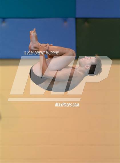 Thumbnail 2 in CHSAA 4A Boys Diving - State Championship photogallery.