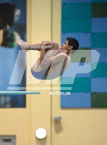 Thumbnail 2 in CHSAA 4A Boys Diving - State Championship photogallery.