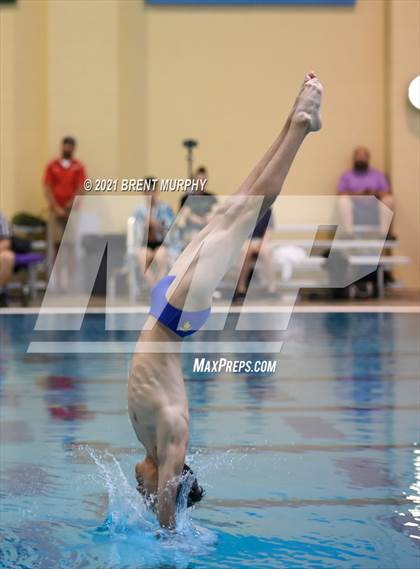 Thumbnail 2 in CHSAA 4A Boys Diving - State Championship photogallery.