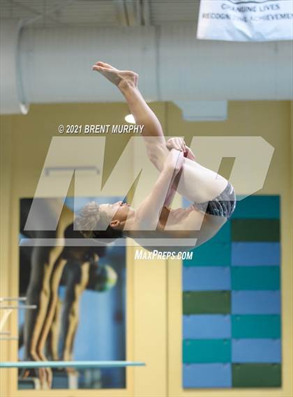 Thumbnail 2 in CHSAA 4A Boys Diving - State Championship photogallery.