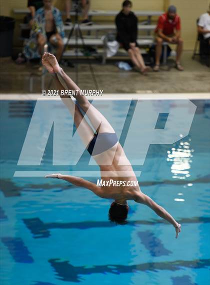 Thumbnail 2 in CHSAA 4A Boys Diving - State Championship photogallery.