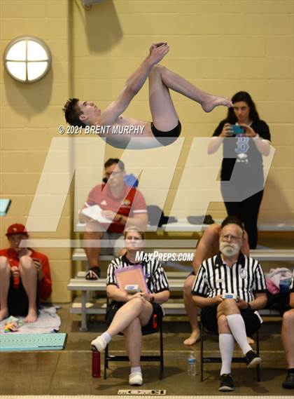 Thumbnail 2 in CHSAA 4A Boys Diving - State Championship photogallery.