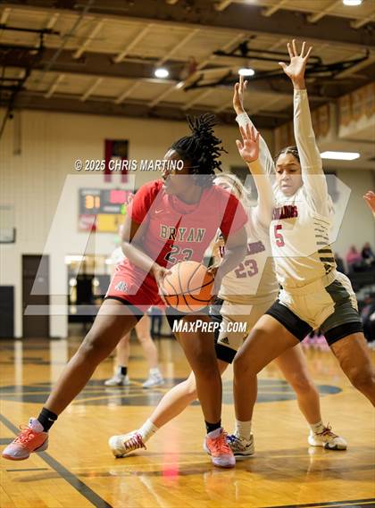 Thumbnail 1 in Harlem vs. Bryan County (GIRLS ONLY! Tip Off) photogallery.