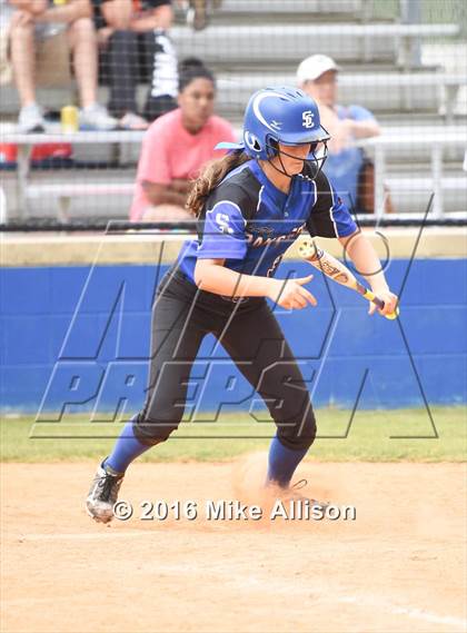 Thumbnail 2 in Sale Creek vs Red Bank photogallery.