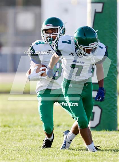 Thumbnail 2 in Highland @ Tehachapi photogallery.