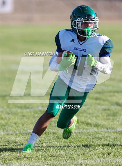 Thumbnail 2 in Highland @ Tehachapi photogallery.