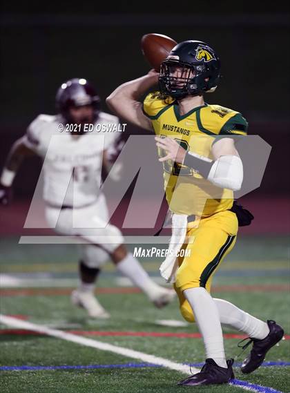 Thumbnail 2 in Independence @ San Marin (CIF State D5-AA Championship) photogallery.