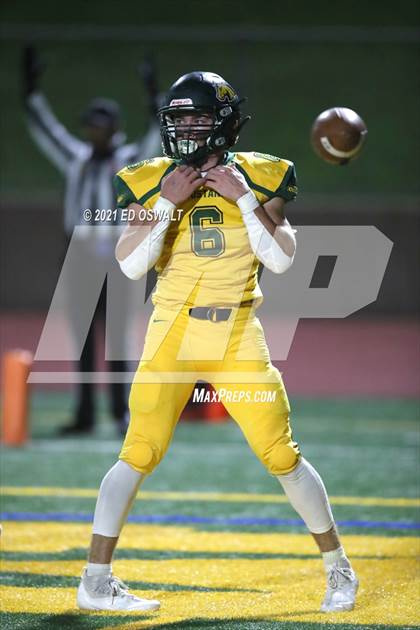 Thumbnail 2 in Independence @ San Marin (CIF State D5-AA Championship) photogallery.