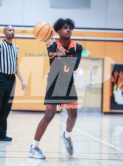 Thumbnail 2 in Grant vs Calabasas (So Cal Christmas Classic) photogallery.