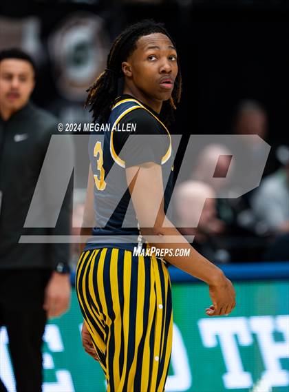 Thumbnail 1 in Centerville vs. Whitmer (OHSAA Division 1 Semifinal) photogallery.