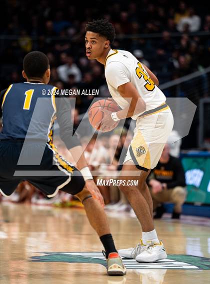 Thumbnail 3 in Centerville vs. Whitmer (OHSAA Division 1 Semifinal) photogallery.