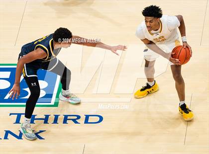 Thumbnail 3 in Centerville vs. Whitmer (OHSAA Division 1 Semifinal) photogallery.