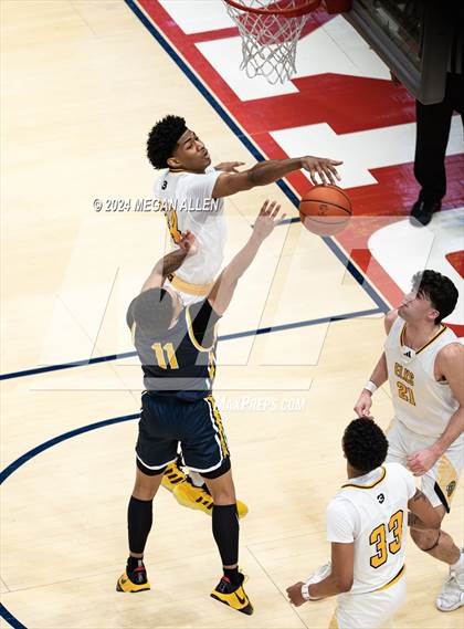 Thumbnail 2 in Centerville vs. Whitmer (OHSAA Division 1 Semifinal) photogallery.