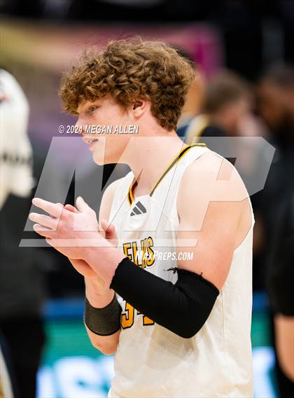 Thumbnail 3 in Centerville vs. Whitmer (OHSAA Division 1 Semifinal) photogallery.