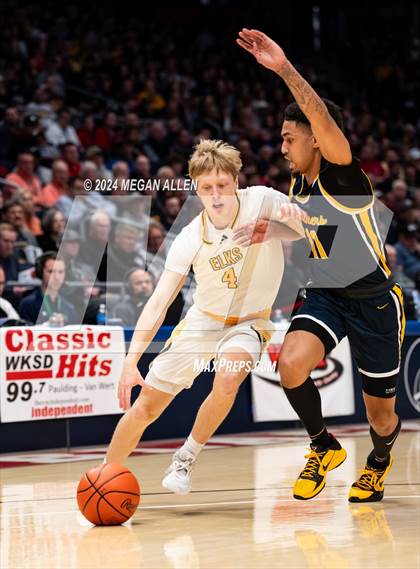 Thumbnail 2 in Centerville vs. Whitmer (OHSAA Division 1 Semifinal) photogallery.