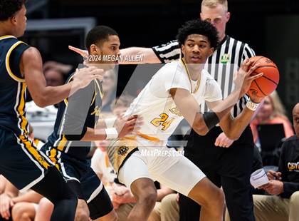 Thumbnail 2 in Centerville vs. Whitmer (OHSAA Division 1 Semifinal) photogallery.